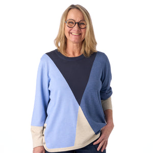 Blød strik med pynteknapper fra Brandtex