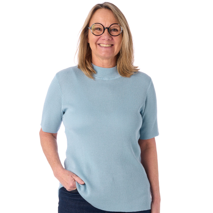 Ribstrik med høj hals og korte ærmer fra Signature