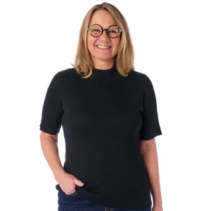 Ribstrik med høj hals og korte ærmer fra Signature