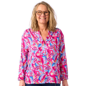 Farverig bluse med bladprint fra Navigazione