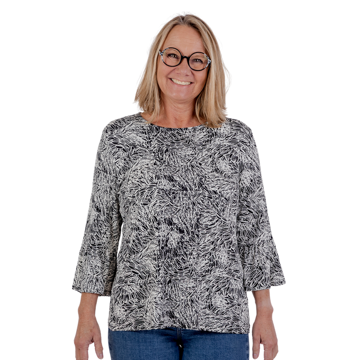 Patina model Clara - 3/4 ærmer med flæsekant - Viskose