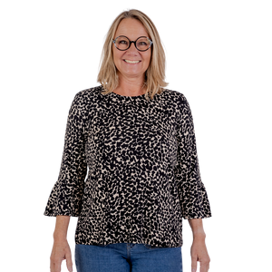 Patina model Clara - 3/4 ærmer med flæsekant - Viskose
