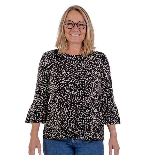 Patina model Clara - 3/4 ærmer med flæsekant - Viskose – A40