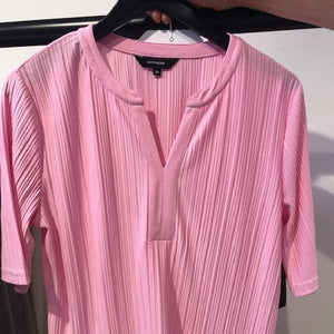 Ensfarvet bluse i luksus-modal fra Navigazione